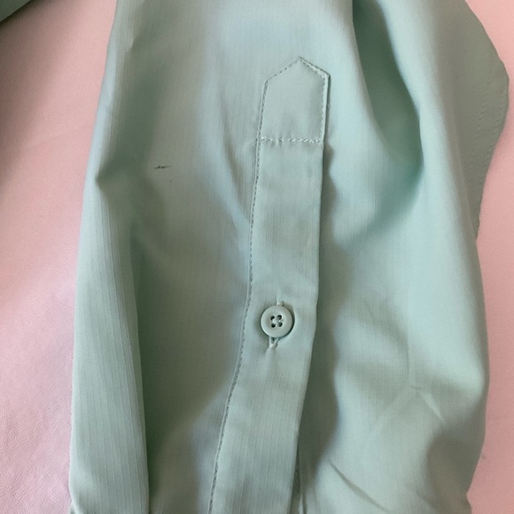 Patagonia Men's Light Weight Button Down Long Sleeve Shirt Light Green Large - Picture 16 of 16